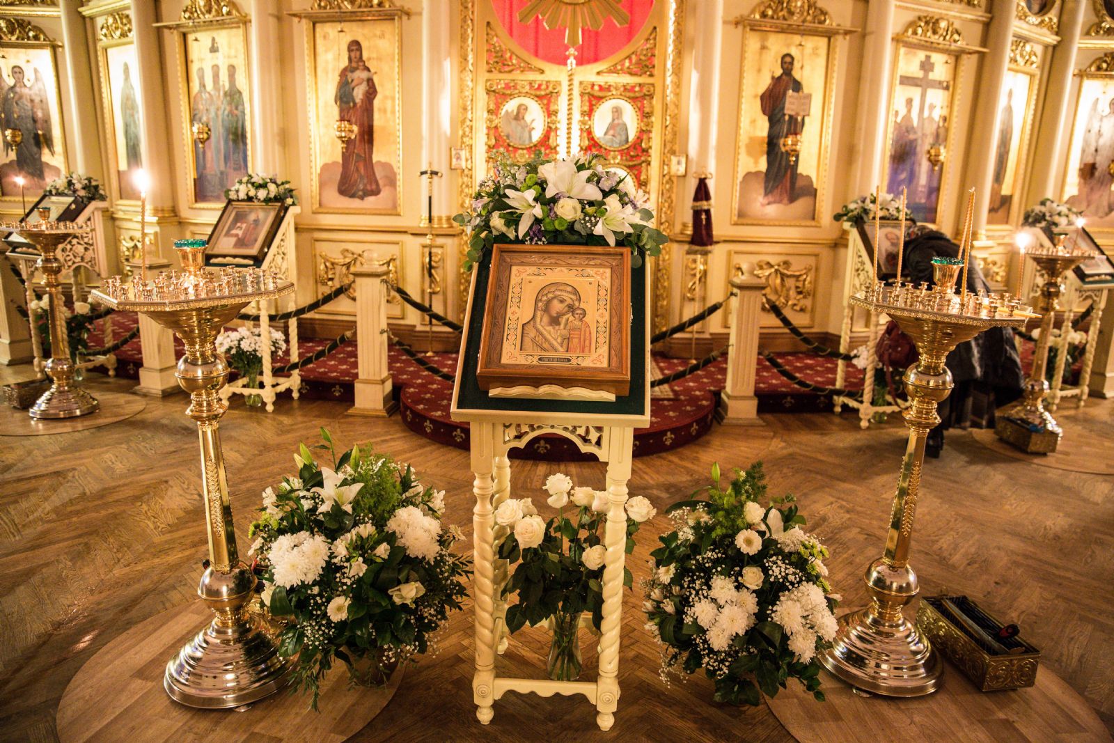 Божественная литургия в праздник Казанской иконы Божьей Матери