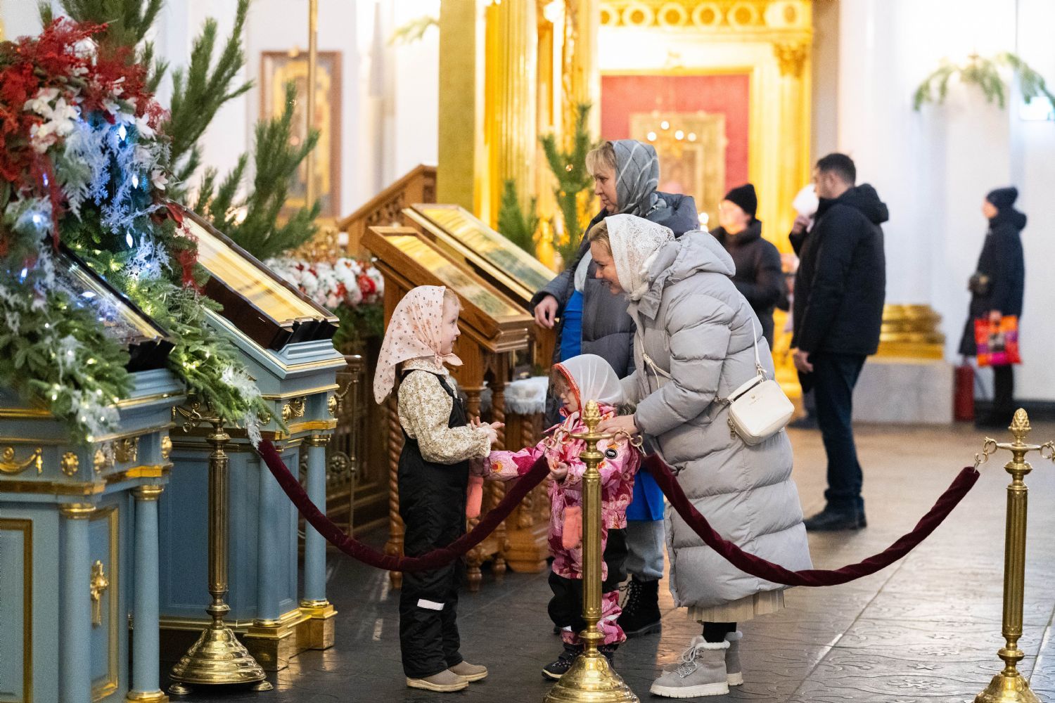 Рождественская «детская» литургия. Фоторепортаж