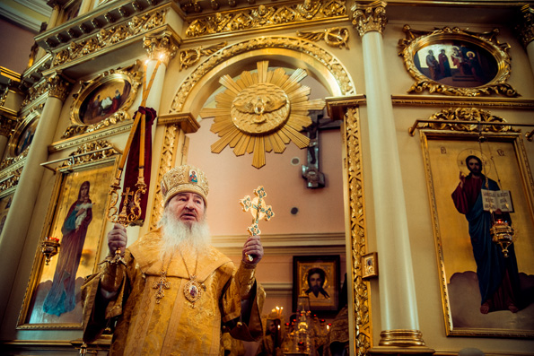 В праздник Собора новомучеников и исповедников Церкви Русской митрополит Феофан совершил Литургию в Богородицком монастыре