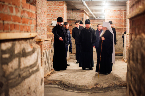 Епископ Егорьевский Тихон посетил стройплощадку собора Казанской иконы Божией Матери