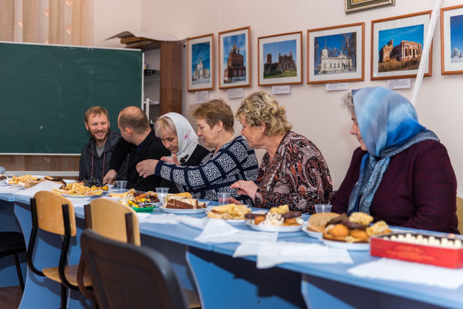 В честь праздника Казанской иконы Божией Матери состоялась встреча общины Казанско-Богородицкого монастыря