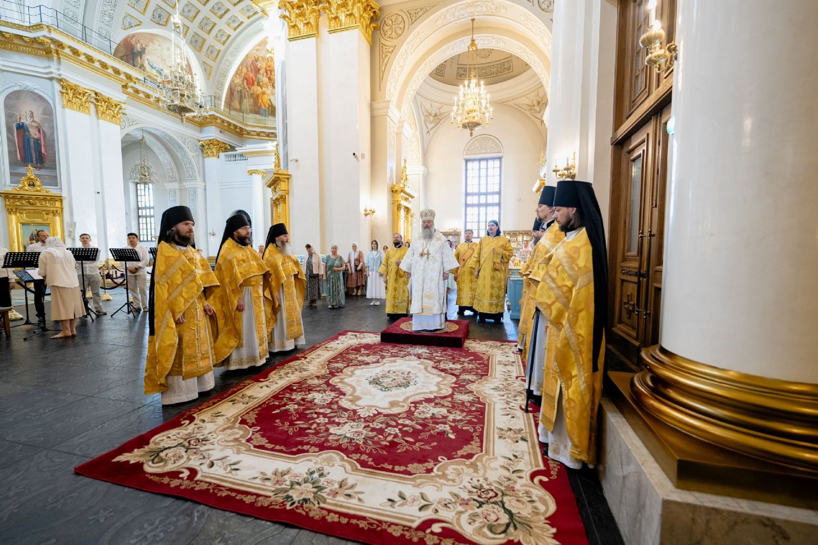 В праздник тульского образа святителя Николая митрополит Кирилл совершил Литургию в Казанском кафедральном соборе